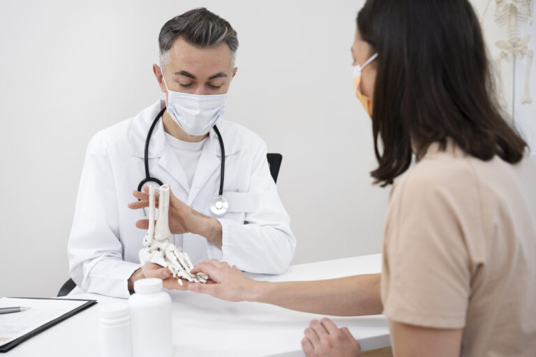 when to see an orthopaedic specialist